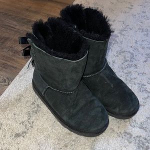 Black uggs